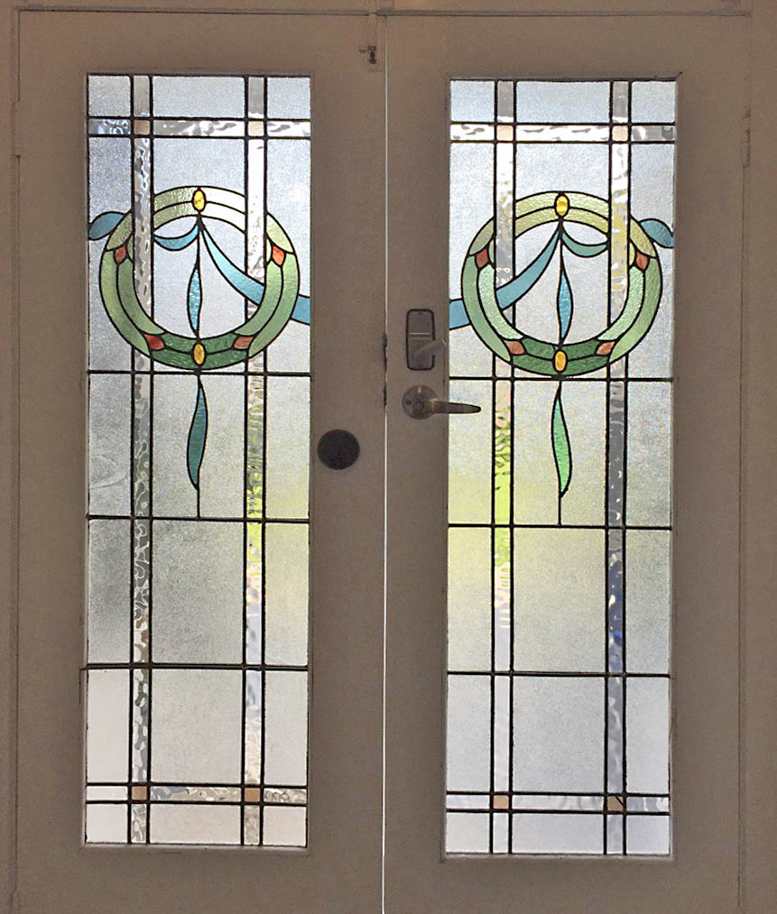 Traditional leadlight windows.