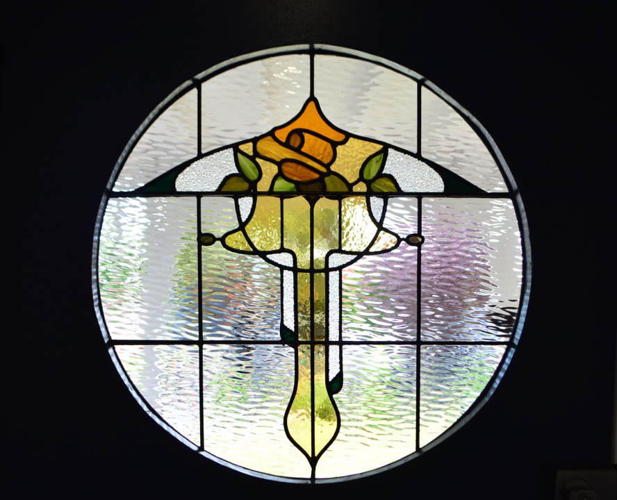 Traditional leadlight windows.